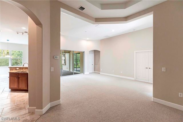 8150 Valiant DR, Naples, FL 34104
