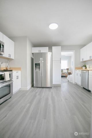 317 2nd Avenue NW, Kelso, WA 98626
