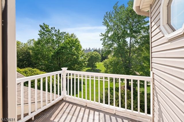 2 Smith Ct, Hillsborough Twp., NJ 08844