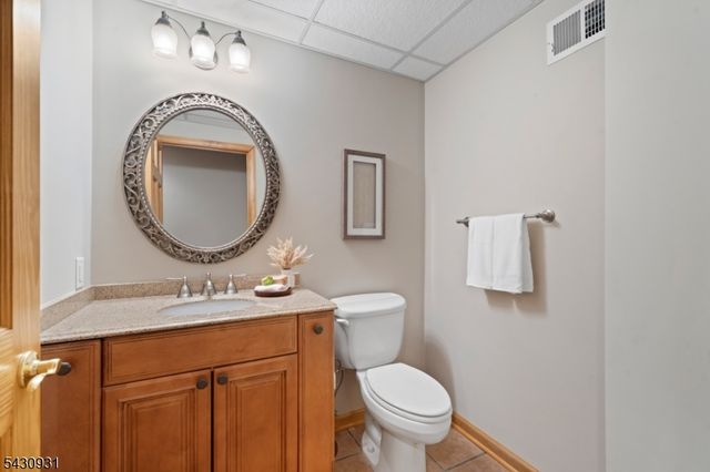 2 Smith Ct, Hillsborough Twp., NJ 08844