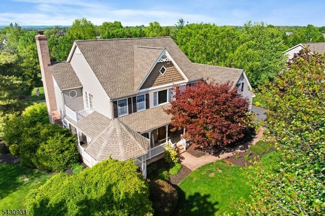 2 Smith Ct, Hillsborough Twp., NJ 08844