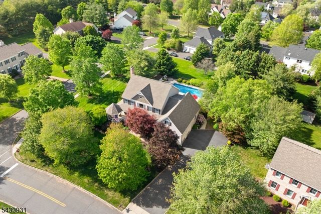 2 Smith Ct, Hillsborough Twp., NJ 08844
