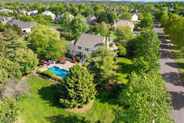 2 Smith Ct, Hillsborough Twp., NJ 08844