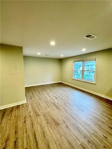 1258 CREEKSIDE Court SE, Smyrna, GA 30080