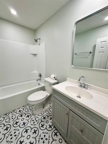 1258 CREEKSIDE Court SE, Smyrna, GA 30080