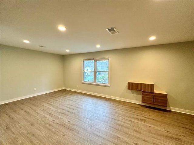 1258 CREEKSIDE Court SE, Smyrna, GA 30080