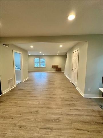 1258 CREEKSIDE Court SE, Smyrna, GA 30080