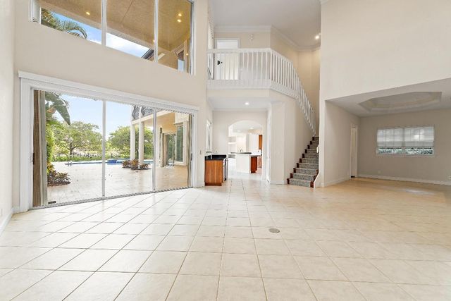 111 Fishermans Way, Jupiter, FL 33477