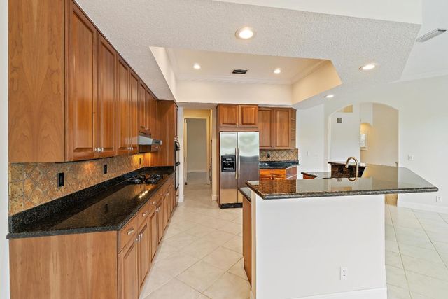 111 Fishermans Way, Jupiter, FL 33477