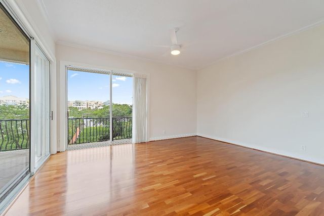 111 Fishermans Way, Jupiter, FL 33477