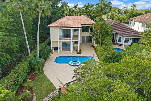 111 Fishermans Way, Jupiter, FL 33477