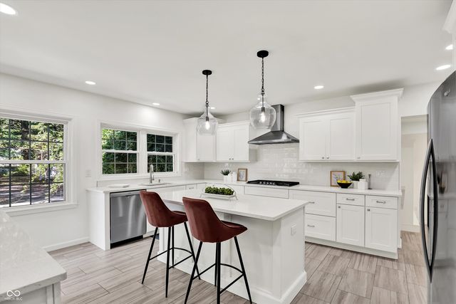 8020 N Meridian Street N, Indianapolis, IN 46260