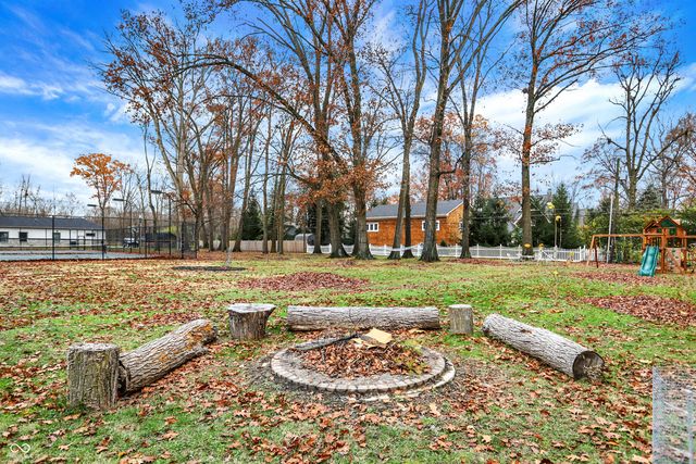 8020 N Meridian Street N, Indianapolis, IN 46260