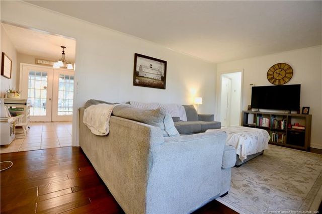 948 Pinebluff Lake Road, Aberdeen, NC 28315