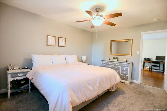 948 Pinebluff Lake Road, Aberdeen, NC 28315