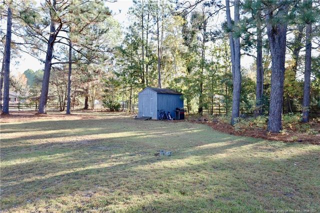 948 Pinebluff Lake Road, Aberdeen, NC 28315