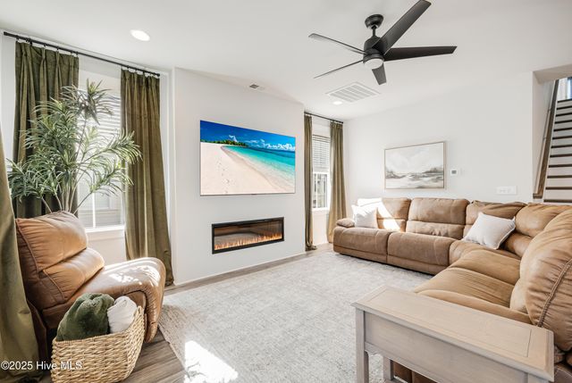 9096 Village Lake Drive SW, Calabash, NC 28467