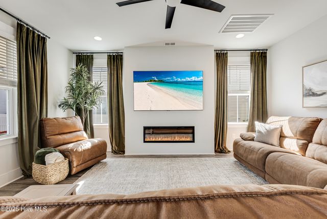 9096 Village Lake Drive SW, Calabash, NC 28467