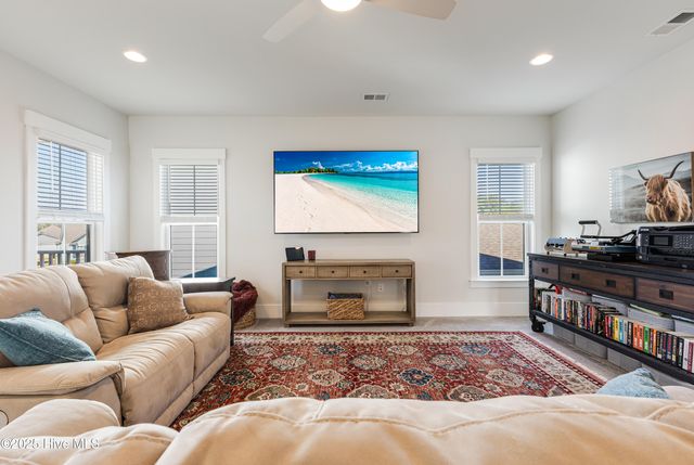 9096 Village Lake Drive SW, Calabash, NC 28467