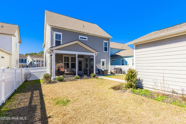 9096 Village Lake Drive SW, Calabash, NC 28467