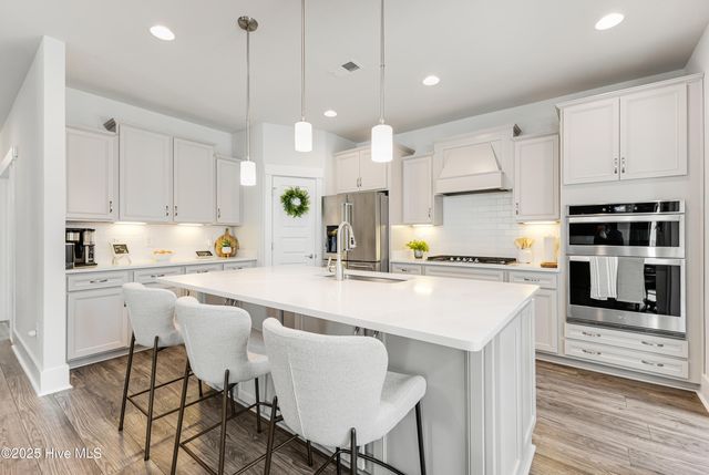 9096 Village Lake Drive SW, Calabash, NC 28467