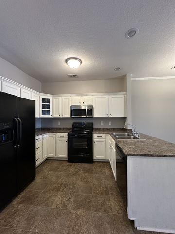 151 Alexander Blvd, Clarksville, TN 37040