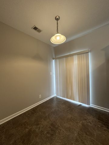 151 Alexander Blvd, Clarksville, TN 37040