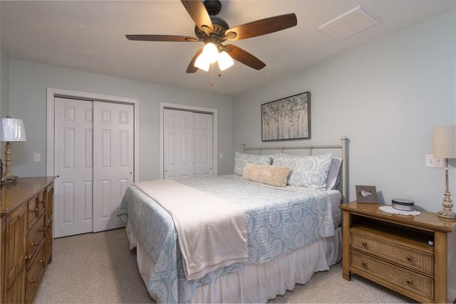 12 Gardner Ave, Sturbridge, MA 01566