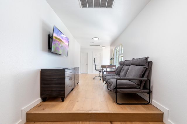 30313 S 561 Road, Monkey Island, OK 74331