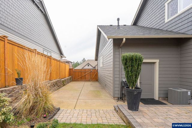 5957 Pikes Pass St SE, Salem, OR 97034