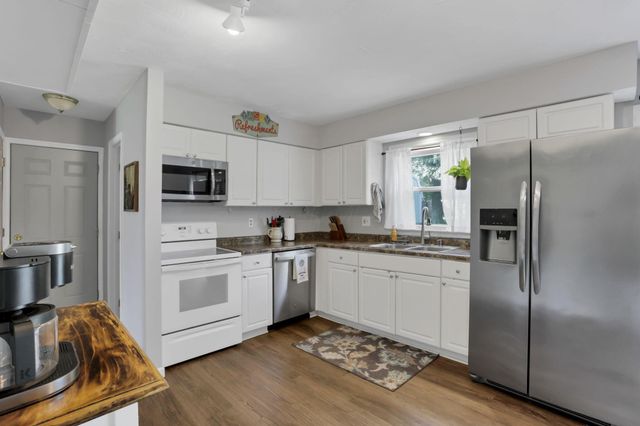 5056 Deeds Road SW, Pataskala, OH 43062