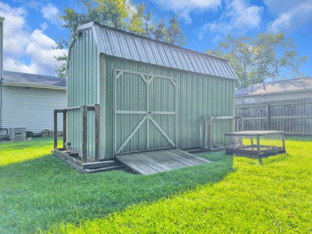 5056 Deeds Road SW, Pataskala, OH 43062