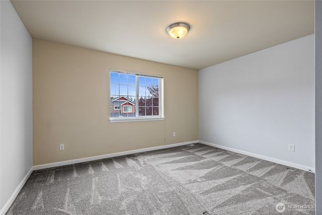 7605 Kodiak Avenue NE, Lacey, WA 98516