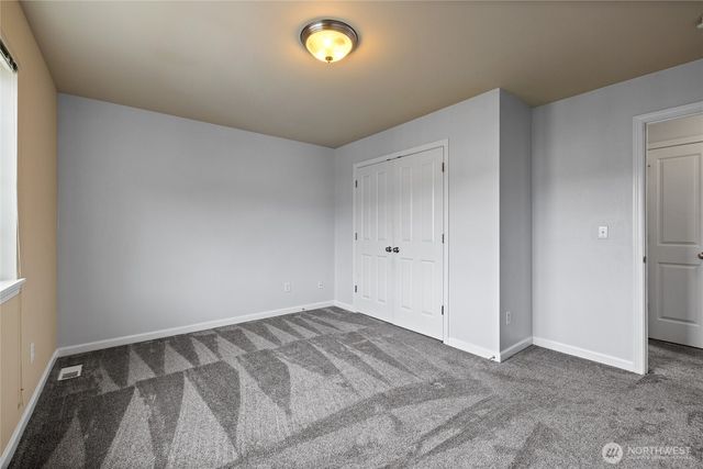 7605 Kodiak Avenue NE, Lacey, WA 98516