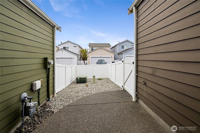 7605 Kodiak Avenue NE, Lacey, WA 98516
