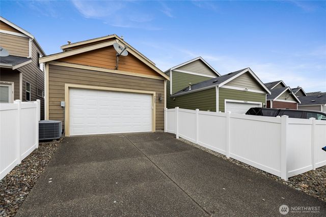 7605 Kodiak Avenue NE, Lacey, WA 98516