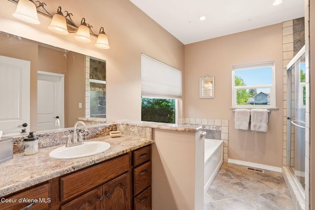15387 N LIANE LN, Rathdrum, ID 83858