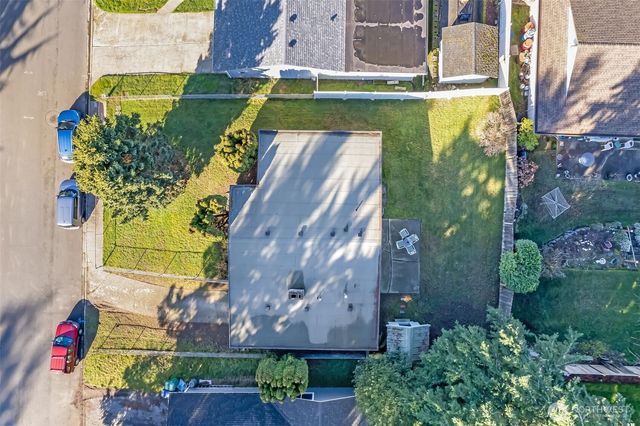 30212 10th Avenue S, Federal Way, WA 98003