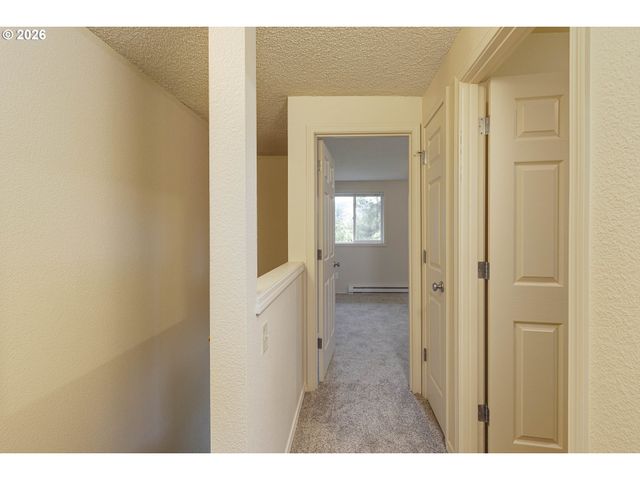 3305 E VITTORIA Way 24, Newberg, OR 97132
