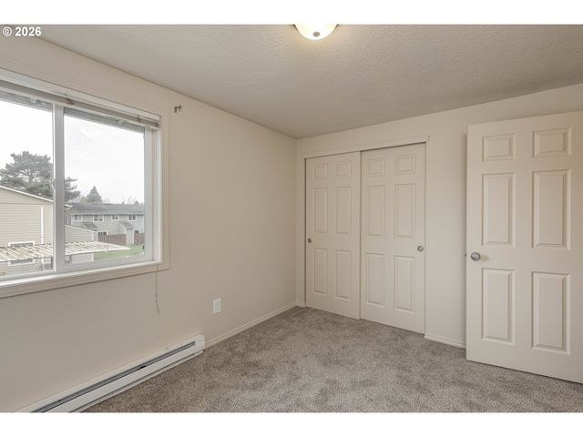 3305 E VITTORIA Way 24, Newberg, OR 97132