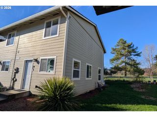 3305 E VITTORIA Way 24, Newberg, OR 97132