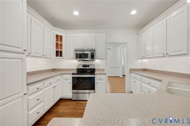 8250 Sugar Wood Dr, Mechanicsville, VA 23116