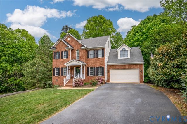 8250 Sugar Wood Dr, Mechanicsville, VA 23116