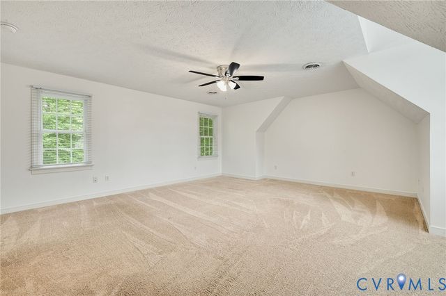 8250 Sugar Wood Dr, Mechanicsville, VA 23116