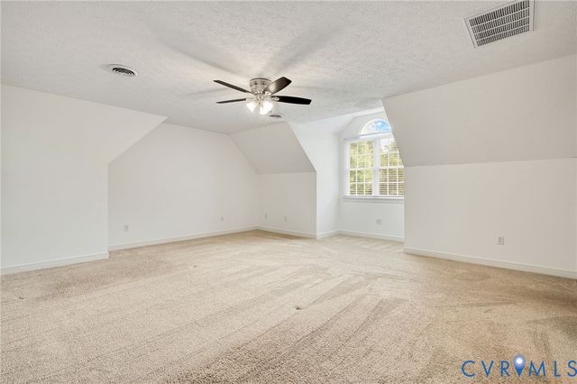 8250 Sugar Wood Dr, Mechanicsville, VA 23116