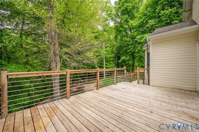 8250 Sugar Wood Dr, Mechanicsville, VA 23116