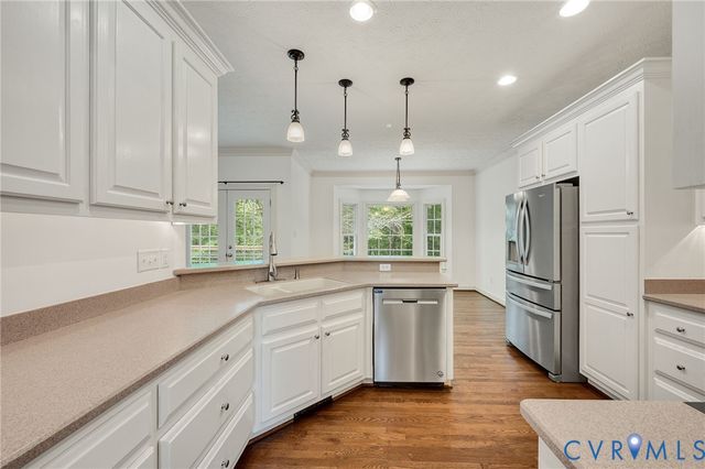 8250 Sugar Wood Dr, Mechanicsville, VA 23116