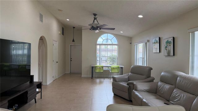 632 DHARMA CIRCLE, Winter Garden, FL 34787