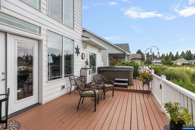 5778 Westlake Lp N, Keizer, OR 97303