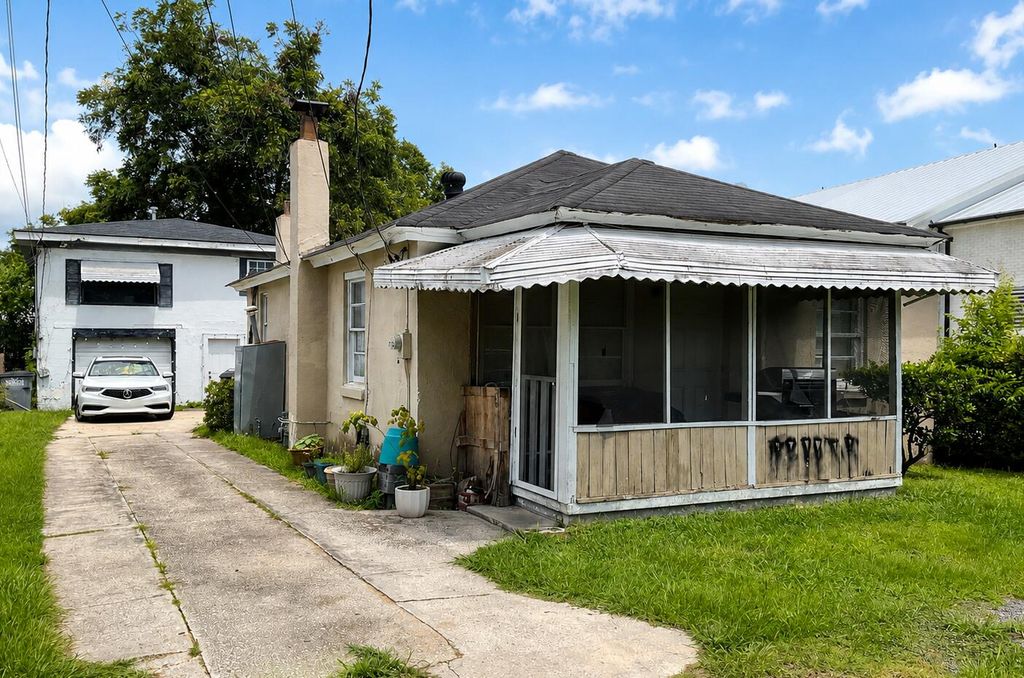 2708 Meeting Street Road A B, North Charleston, SC 29405